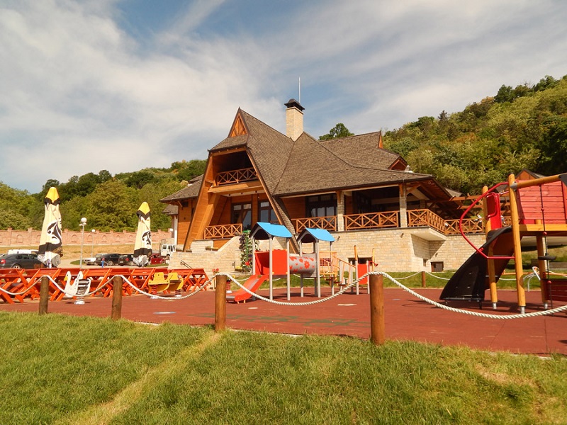 Etno-naselje-Vrdnicka-kula-7-.jpg