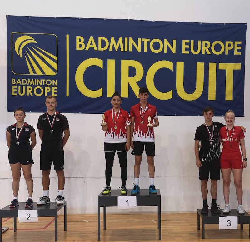 Bulgarian Junior International 2021_Osvajaci medalja u mesovitom dublu.jpg