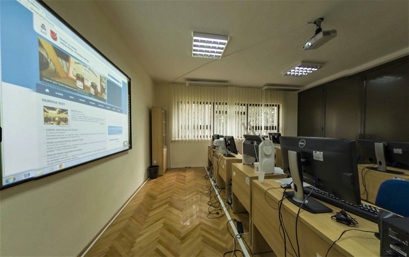3 IT SALA.jpg