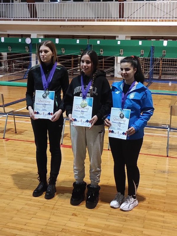 Prvenstvo_regiona_Kosjeric_juniorke_puska.jpg