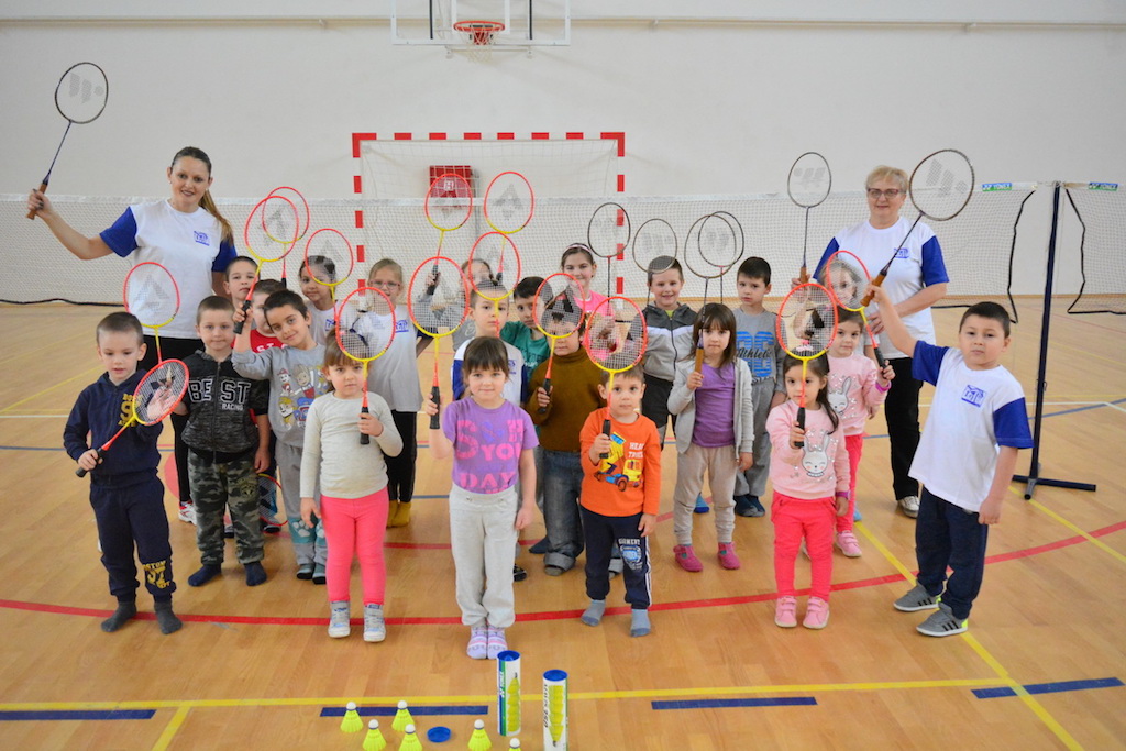 Badminton u vrticu u Velikom Sredistu (1).JPG
