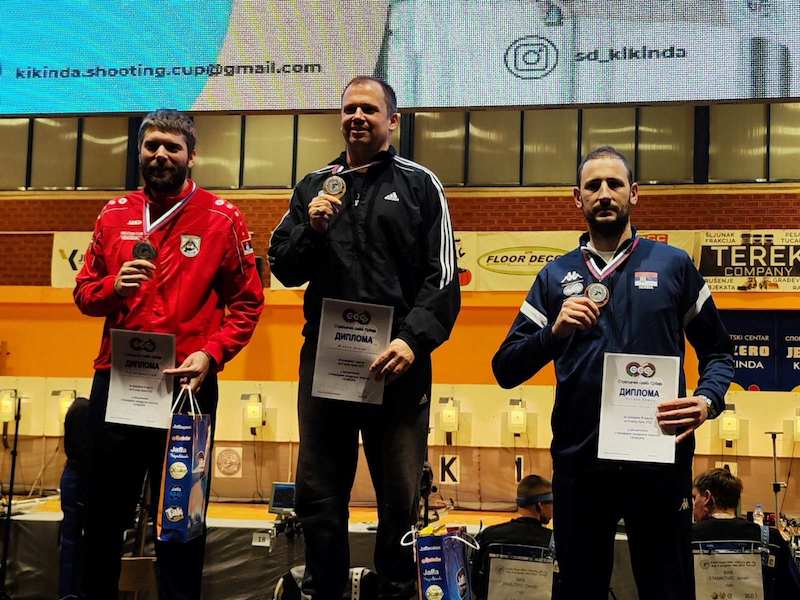 Pistolj (M).jpg