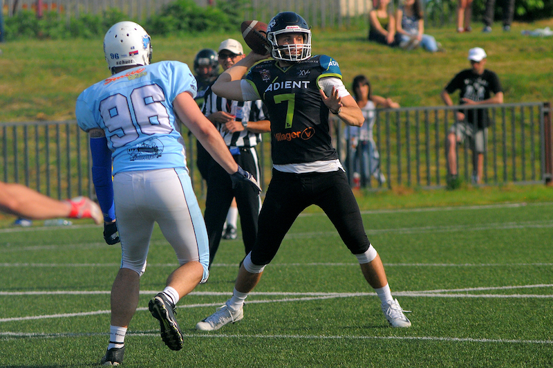 wb bd dalton oliver.jpg