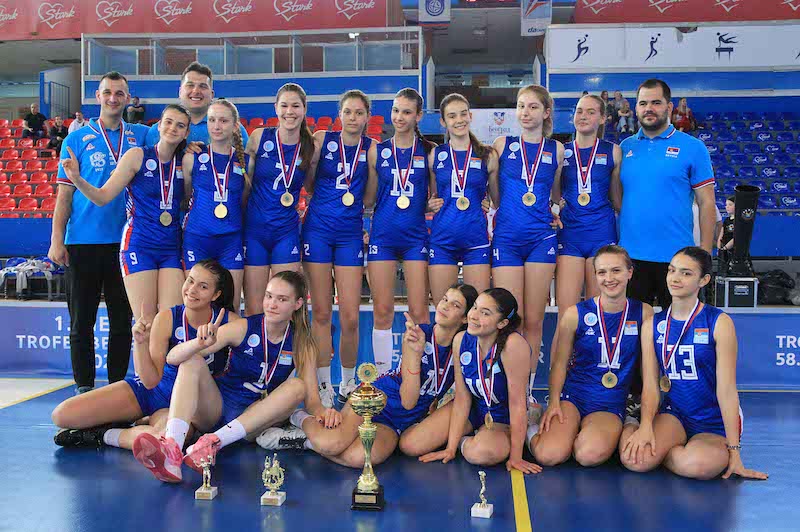 OSB - PIONIRKE - BEOGRAD 1.jpg
