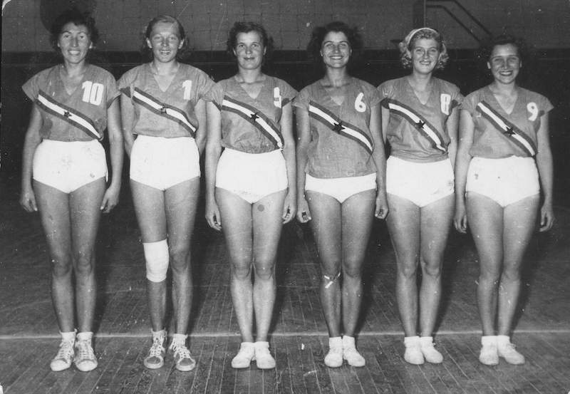 EP 1951 - Nata&scaron;a LUKOVIĆ, Desa KONČAR, Branka POPOVIĆ, Gordana TKAČUK, Liza VALENTAN I &Scaron;tefanija MILO&Scaron;EV.JPG