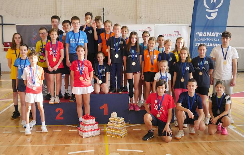 20231017_Medjuskolski turnir_svi medaljisti.jpg