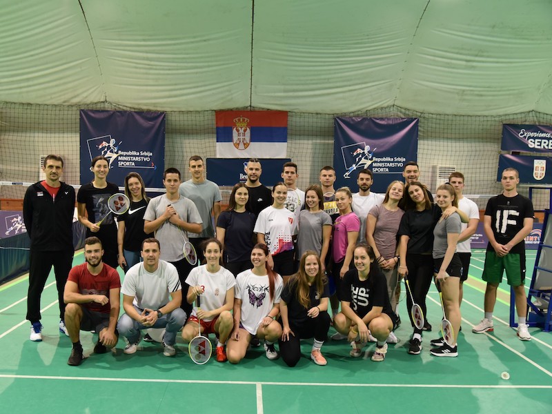 20231023_Shuttle time_studenti FSFV_grupna.JPG