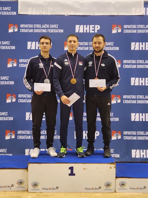 Vazdusna_puska_muskarci_medalje_Salona_DC_Open_2023.jpg