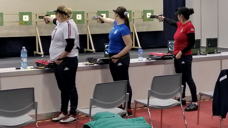 Pistolj_trio_zene_Srbija.jpg