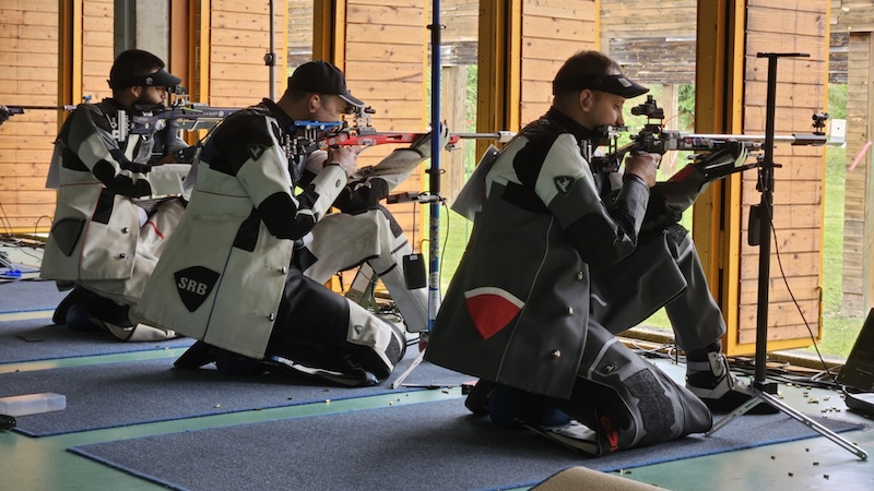 Srbija_trostav_trio_muskarci (2).jpg