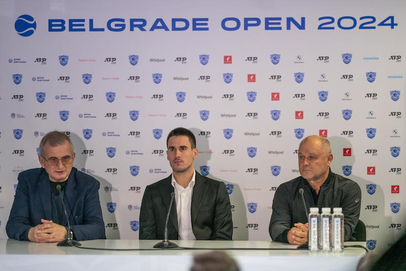 Konferencija.jpg