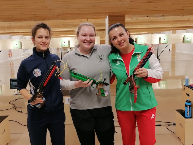 VN-Beograda-2024-pistolj-zene-medalje.jpg