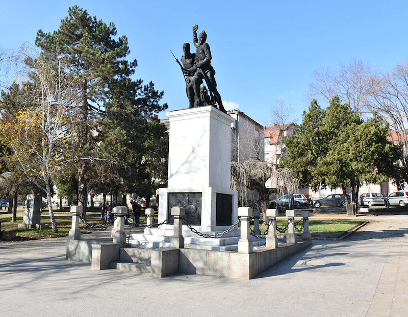 spomenik-Toplicanima-palim-u-ratovima-1912-1918.jpg