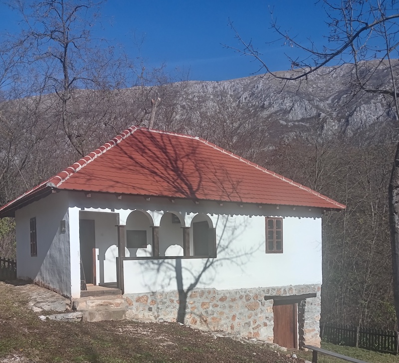 Eksterijer kuće.jpg