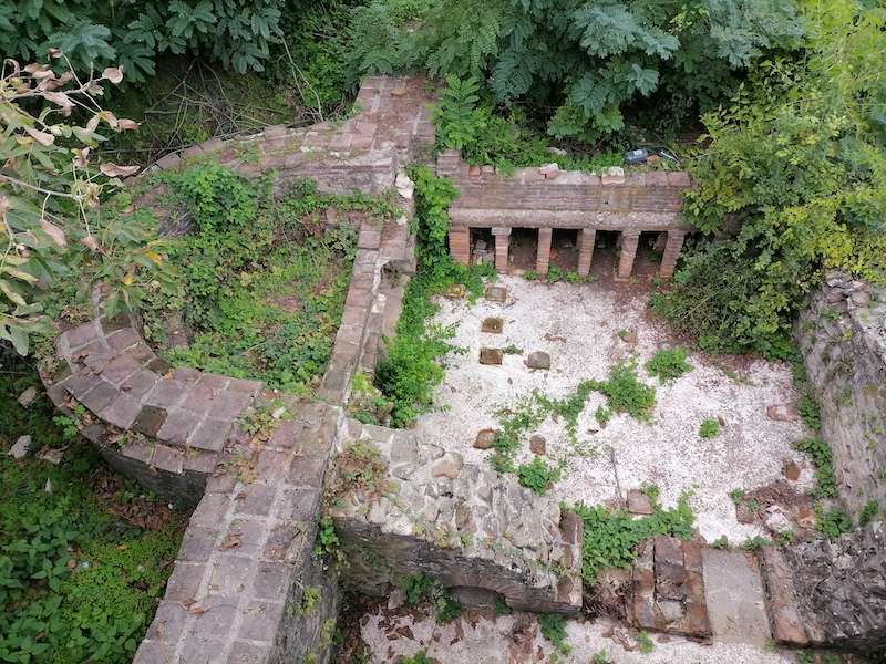 Arheolo&scaron;ko nalazi&scaron;te - Rimske terme.jpg