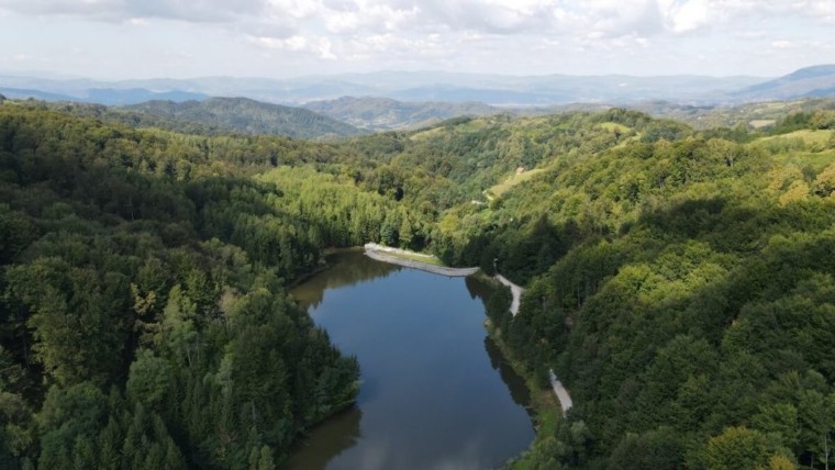 Radaljsko-jezero-i-banja-Mali-Zvornik-10-1024x576-1-760x428.jpg