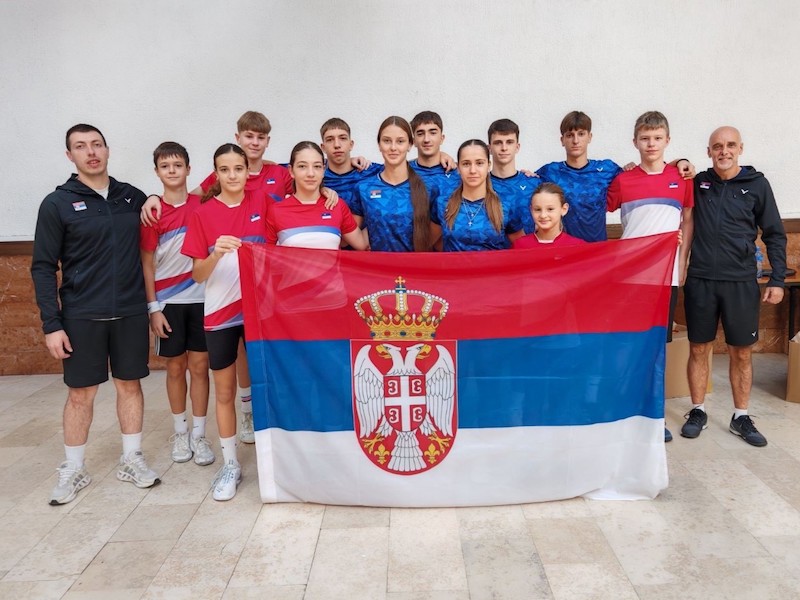 BADMINTON_Grupna.jpeg