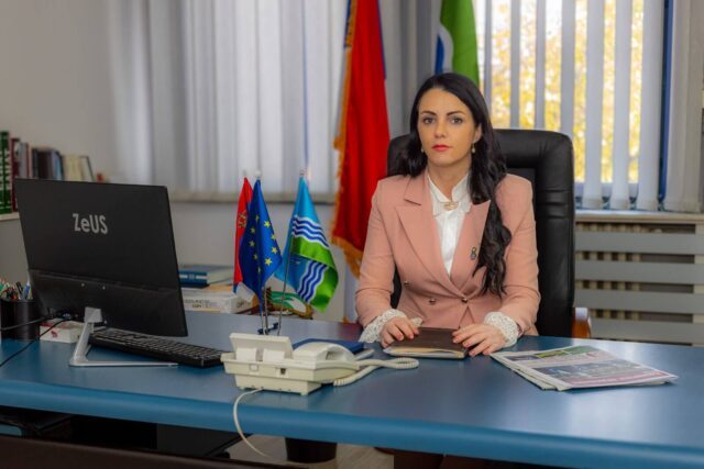 gradonacelnica_loznica_dragana_lukic01-640x427.jpg