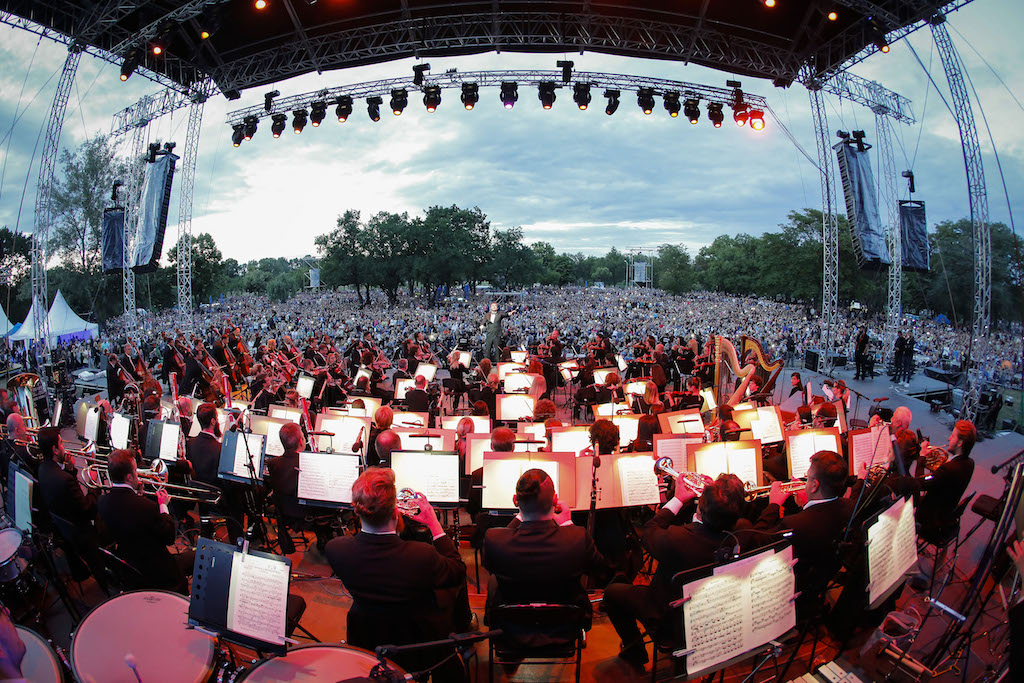 Filharmonija na otvorenom, G. Felc, foto Marko Djokovic.jpg