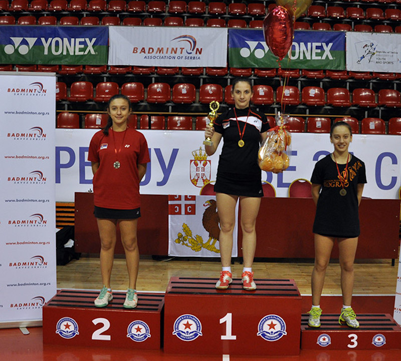 XV Trofej grada Kragujevca u badmintonu_Osvajacice medalja u zenskom singlu.JPG