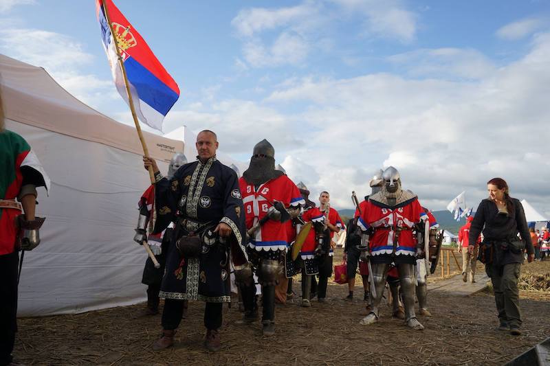 44638286_359725418104355_2609868956525133824_o.jpg