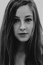 mia-simonovic-140x209.jpg