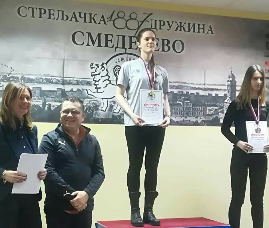 Prvenstvo-Centralne-Srbije-Smederevo 27.01 (seniorke - pistol).jpg