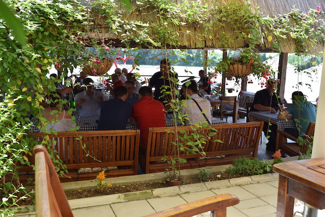 RESTORAN-ČARDA 11 PLAVIH 3.JPG