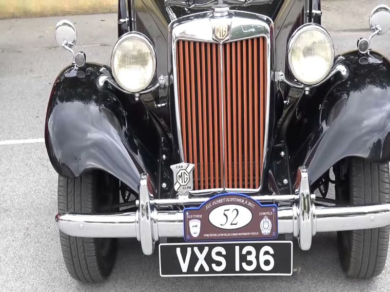Međunarodni susret oldtimer vozila.jpg