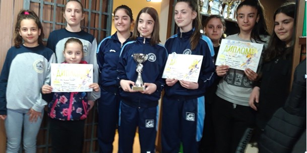 skolsko-prvenstvo-moravicki-okrug-pionirke-ekipno.jpg