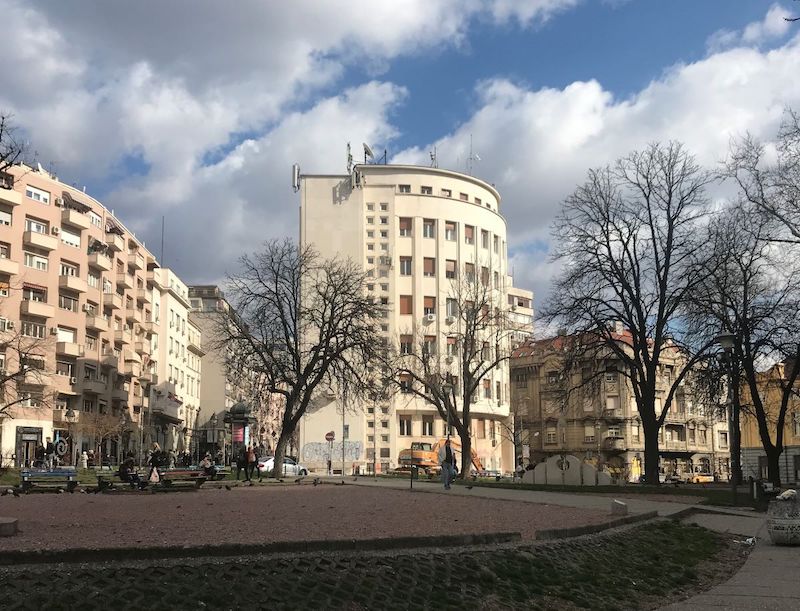 BINA setnja zgrada Tanjuga.JPG