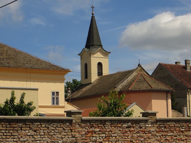 107873095-1024x768.jpg