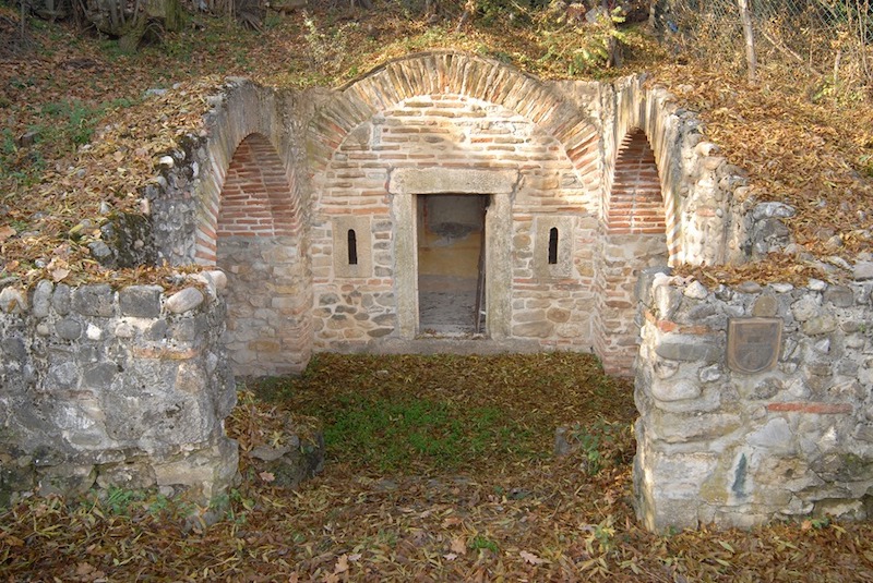 Kasnorimska_grobnica_Brestovik.jpg
