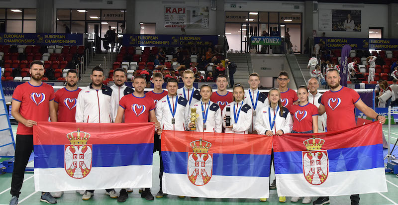 Evropsko prvenstvo za igrace do 17 godina_Tim Srbije sa podrskom.jpg