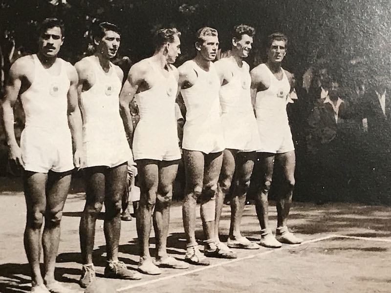 Prva postava-Milosavljevic, Stojimirovic, Skerbinjek, Popovic, Mikina i Budisin.jpg