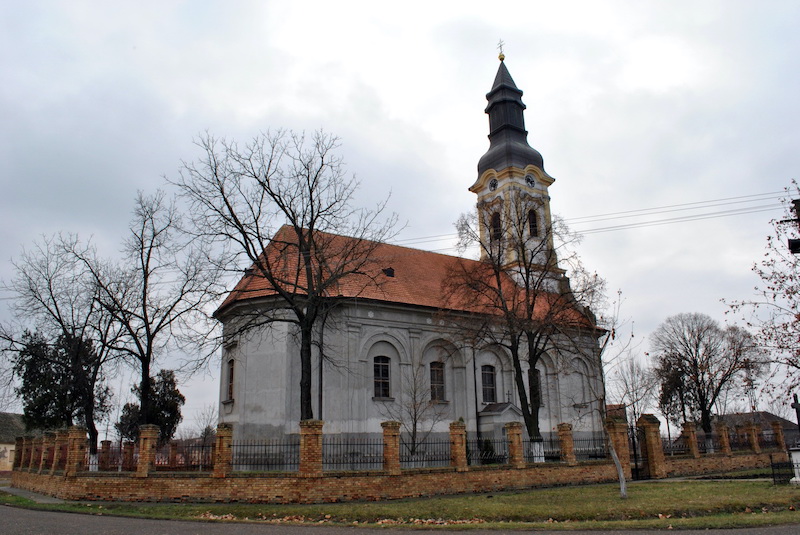 BANATSKO ARANDJELOVO CRKVA.JPG