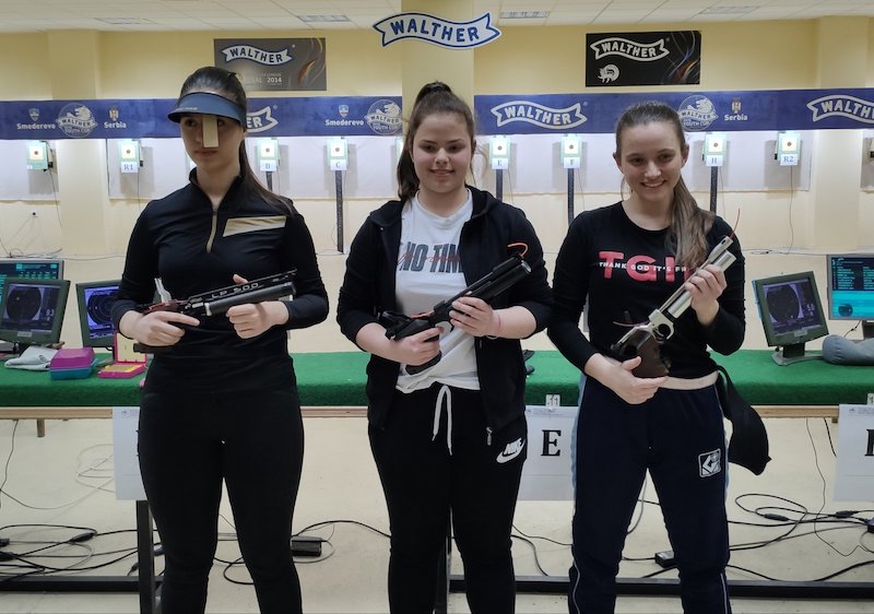Prvenstvo Srbije B program 2021-pistolj mladje juniorke.jpg