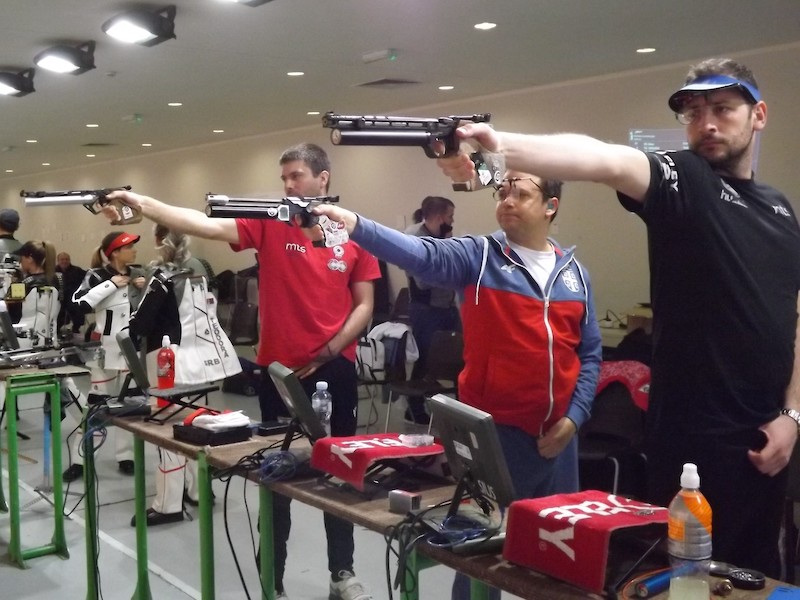 Senioripistolj Grgic,Mikec,Petrov.jpg