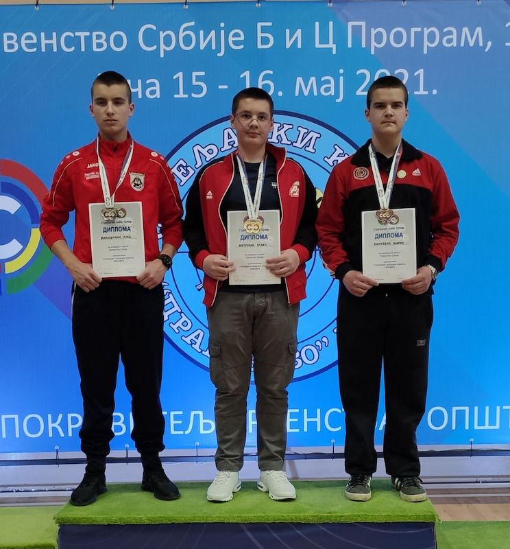 Pioniri pistolj (2).jpg
