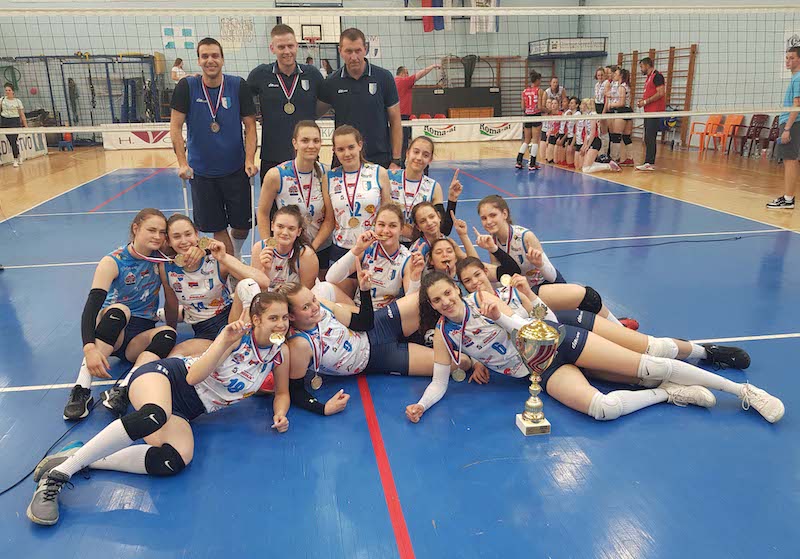 JE - JEDINSTVO, STARA PAZOVA - PRVAK SRBIJE 2021.jpg