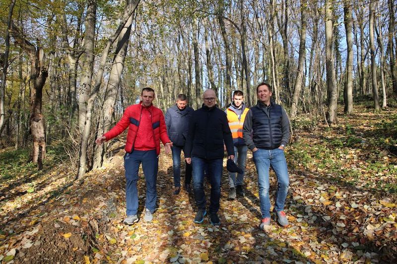 НАJДУЖА ТРИМ СТАЗА СРБИJЕ JЕ НОВИ БИСЕР ФРУШКЕ ГОРЕ