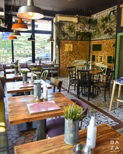 Lounge bar BAZA                                      