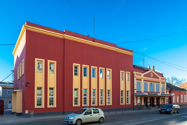 СЛЕДЕЋА НЕДЕЉА У ЗНАКУ 48. РОЂЕНДАНА НОВОСАДСКОГ ПОЗОРИШТА