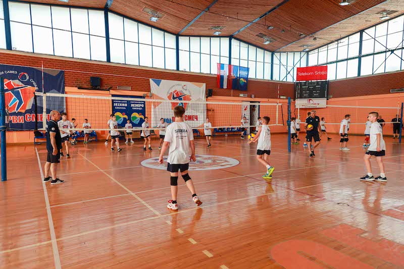 ОДБОЈКА - ОДБОJКА ЗОВЕ – МОJ ПРВИ СМЕЧ