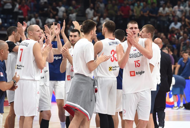 КОШАРКА  - Србија победила Грчку у препуној Штарк Арени