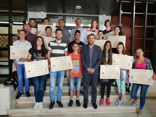 АКАДЕМИЈА ФРУЛЕ МАЕСТРА БОРЕ ДУГИЋА