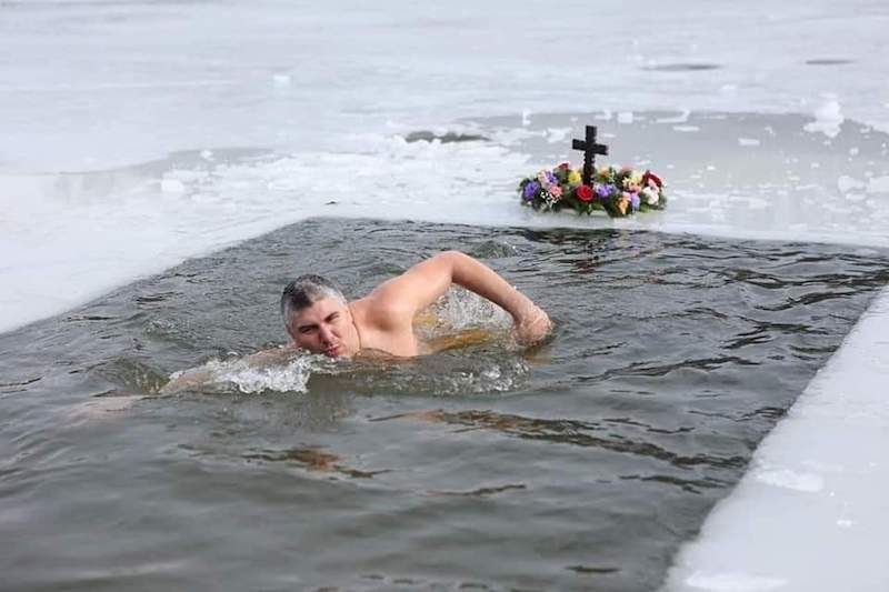 ПЛИВАЊЕ ЗА ЧАСНИ КРСТ