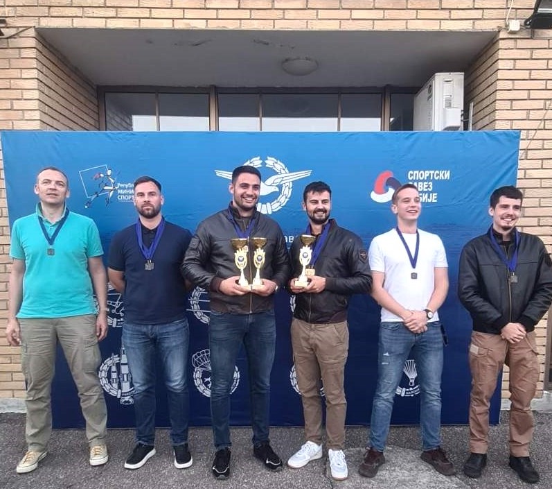 ПИЛОТИ АЕРО КЛУБА ЗРЕЊАНИН НАЈБОЉИ НА ДРЖАВНОМ ПРВЕНСТВУ У РЕЛИ ЛЕТЕЊУ