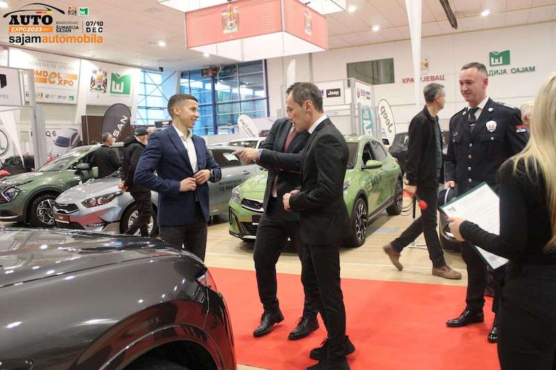 НАЈАВА САЈМА АУТОМОБИЛА У КРАГУЈЕВЦУ 
