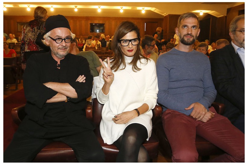 tasovac, stana katic sa bratom markom u filharmoniji.jpg